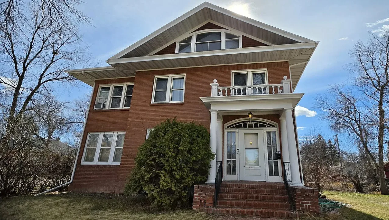 Montana! Nice house! I want a sauna. C. 1927.