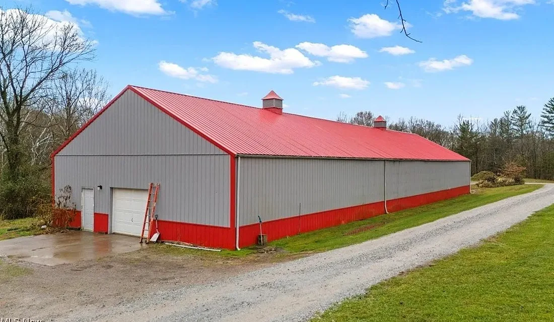 Beautiful setting! Huge outbuilding! Six acres in Ohio. $350,000
