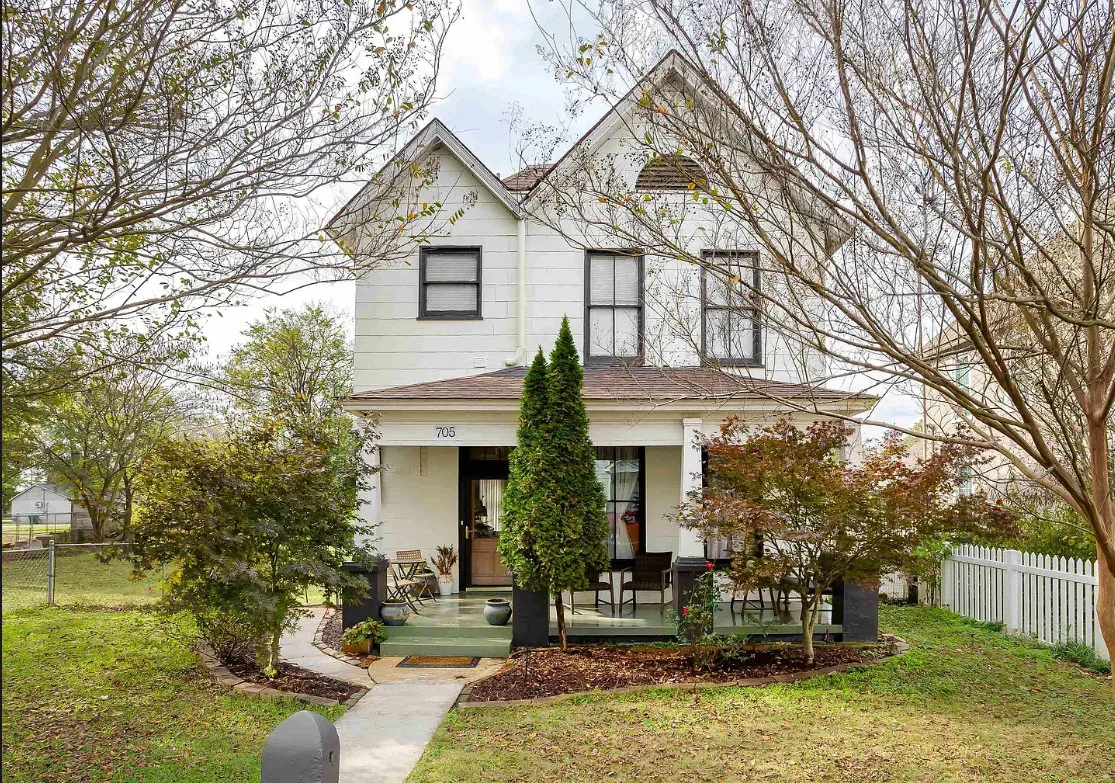 So cute! Look inside! One acre in Alabama. $159,900