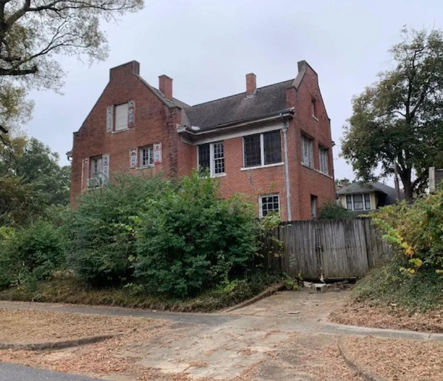 Nice sinks and pocket doors! Circa 1912 in Arkansas. $149,900