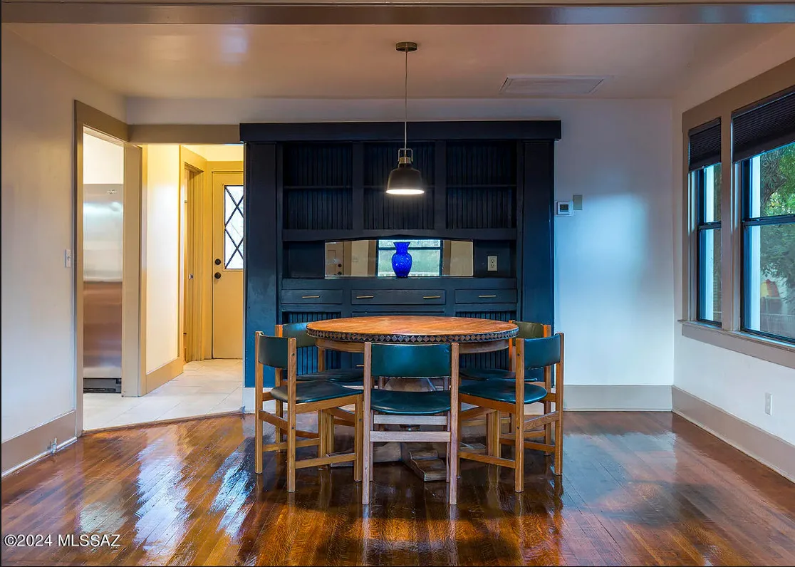 Pretty interior! Circa 1900. One acre in Arizona. $270,000