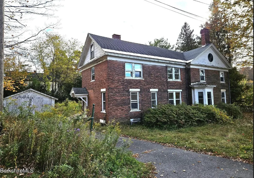 Fixer Upper Alert! Interior isn&rsquo;t that bad! Circa 1850 in Massachusetts. $189,400