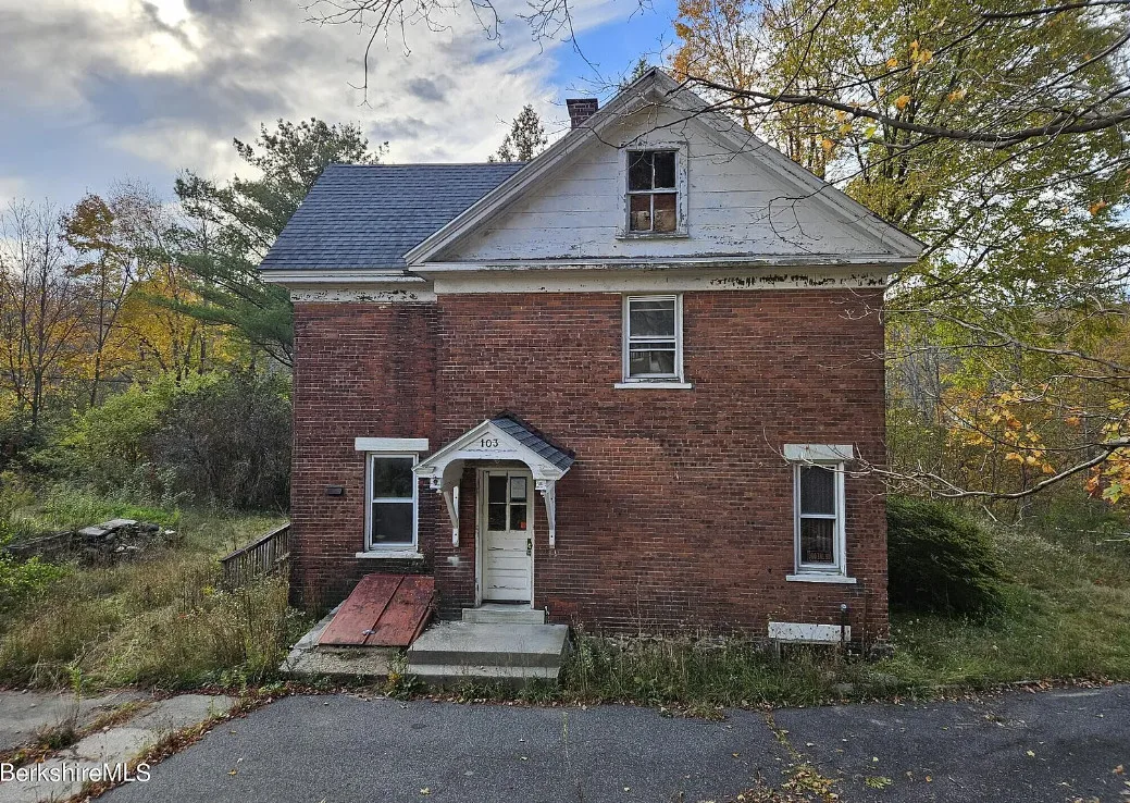 Fixer Upper Alert! Interior isn&rsquo;t that bad! Circa 1850 in Massachusetts. $189,400