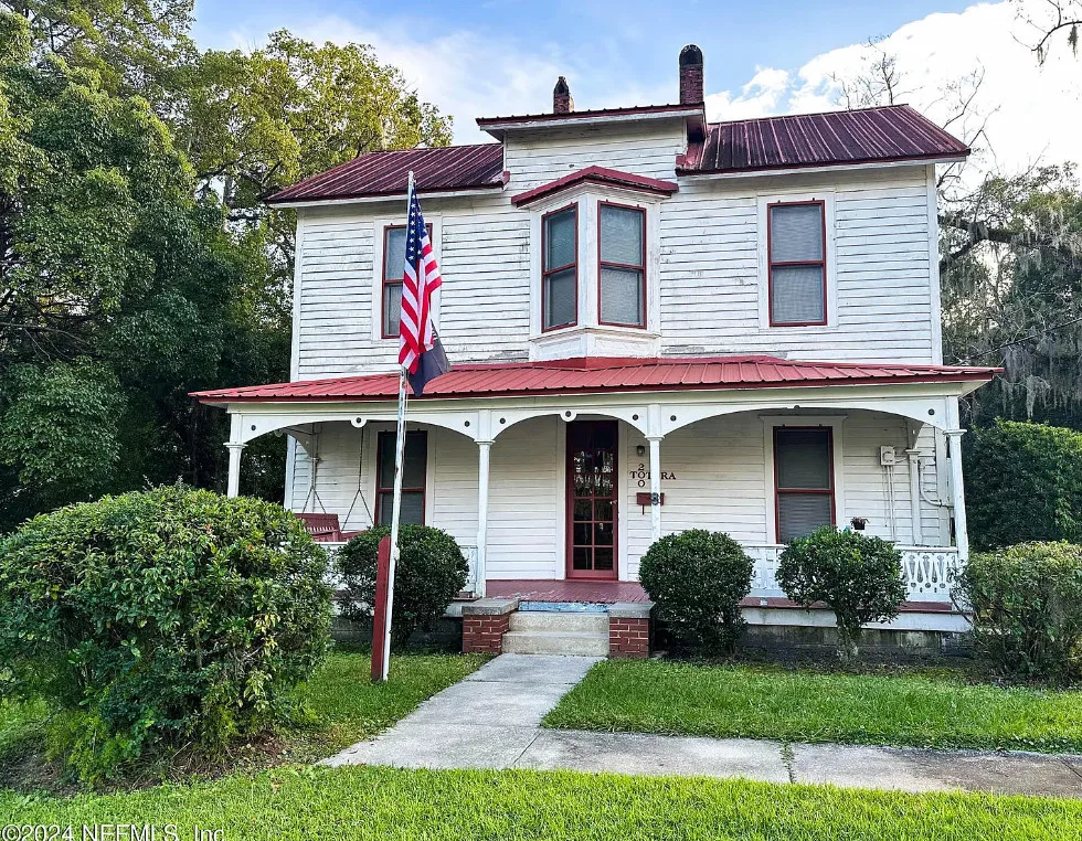 Nice details inside! Circa 1930 in Florida