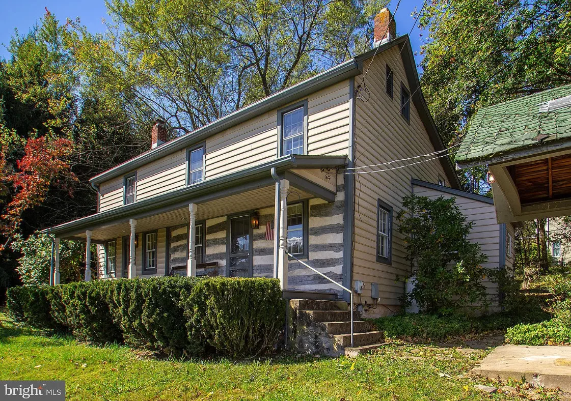 Love this house! Over an acre in Maryland with outbuildings. $399,900