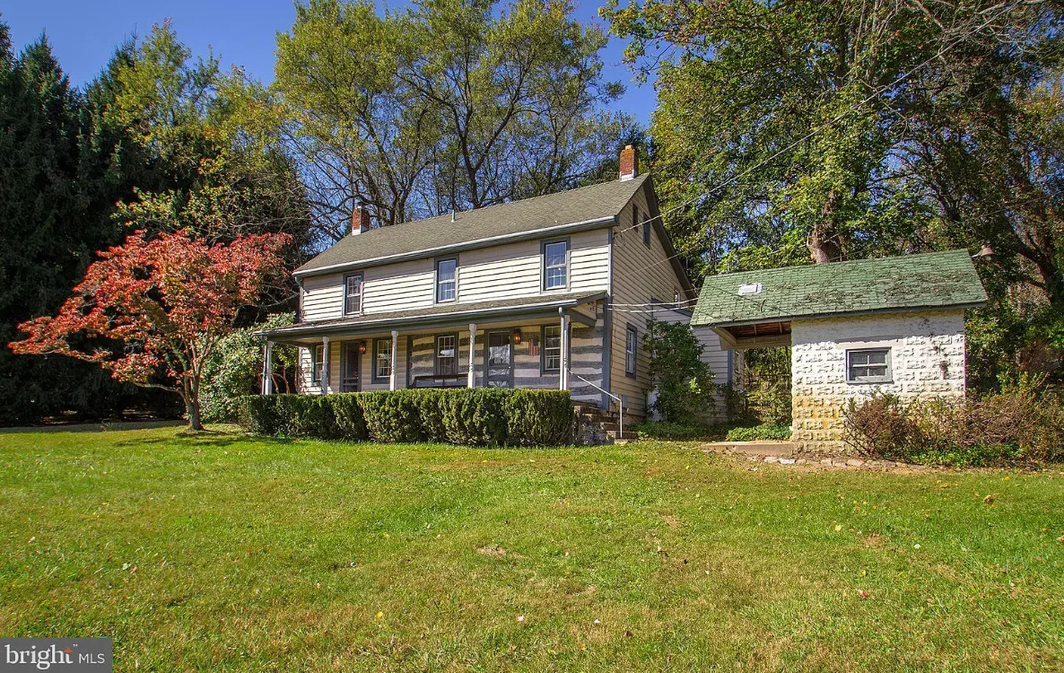 Love this house! Over an acre in Maryland with outbuildings. $399,900