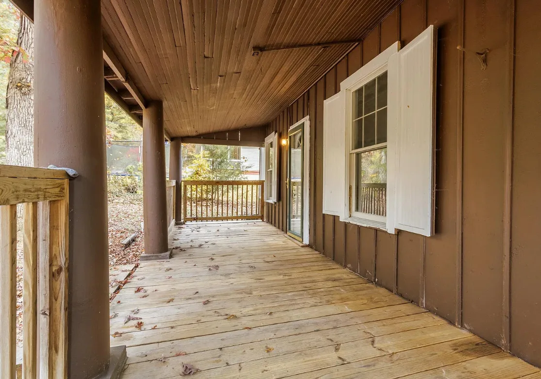 Cute mountain cottage in Virginia! Circa 1945. $175,000