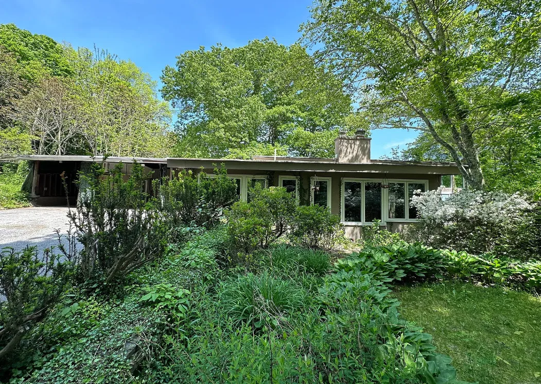 Love that inner courtyard! Ten acres in Connecticut. $514,900