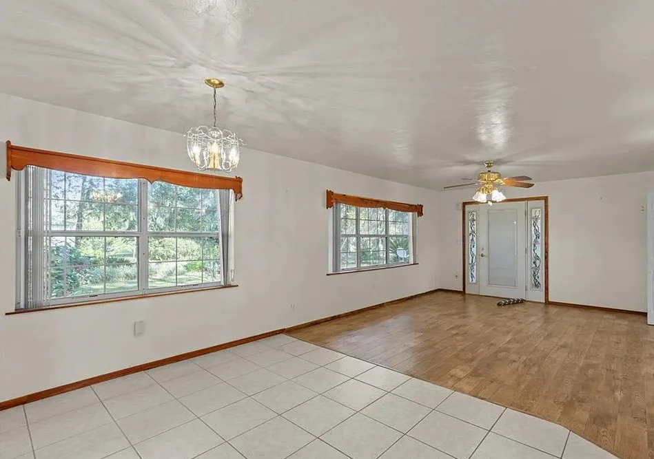 Five acres in Florida with fruit trees and lots of outbuildings! $279,900