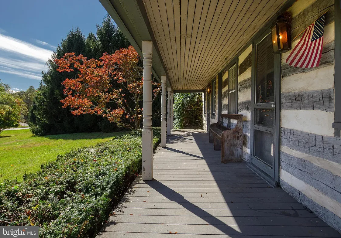 Love this house! Over an acre in Maryland with outbuildings. $399,900