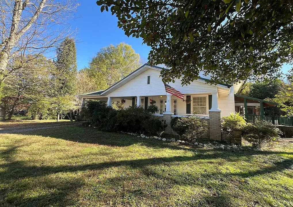 John Shugart House, Circa 1920. Almost three acres in Georgia