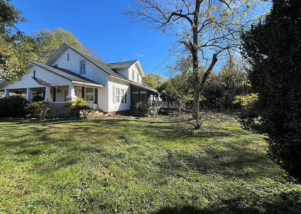 John Shugart House, Circa 1920. Almost three acres in Georgia