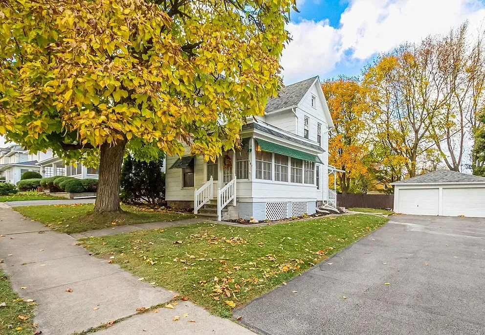 Love the enclosed porch! Nice interior! Circa 1920 in New York