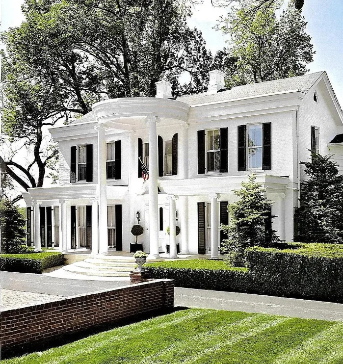 Kentucky&rsquo;s most expensive old house listing! Marylou Whitney Farm, 72 acres. 