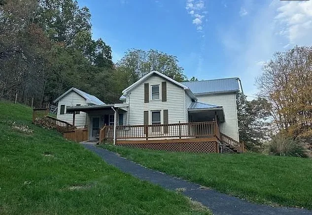 Diamond in the Rough! Over 11 acres in Virginia