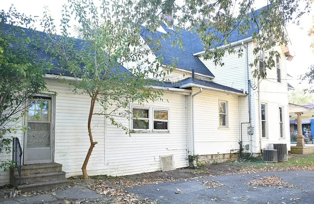 Look inside! George Barber House, Circa 1900 in Indiana