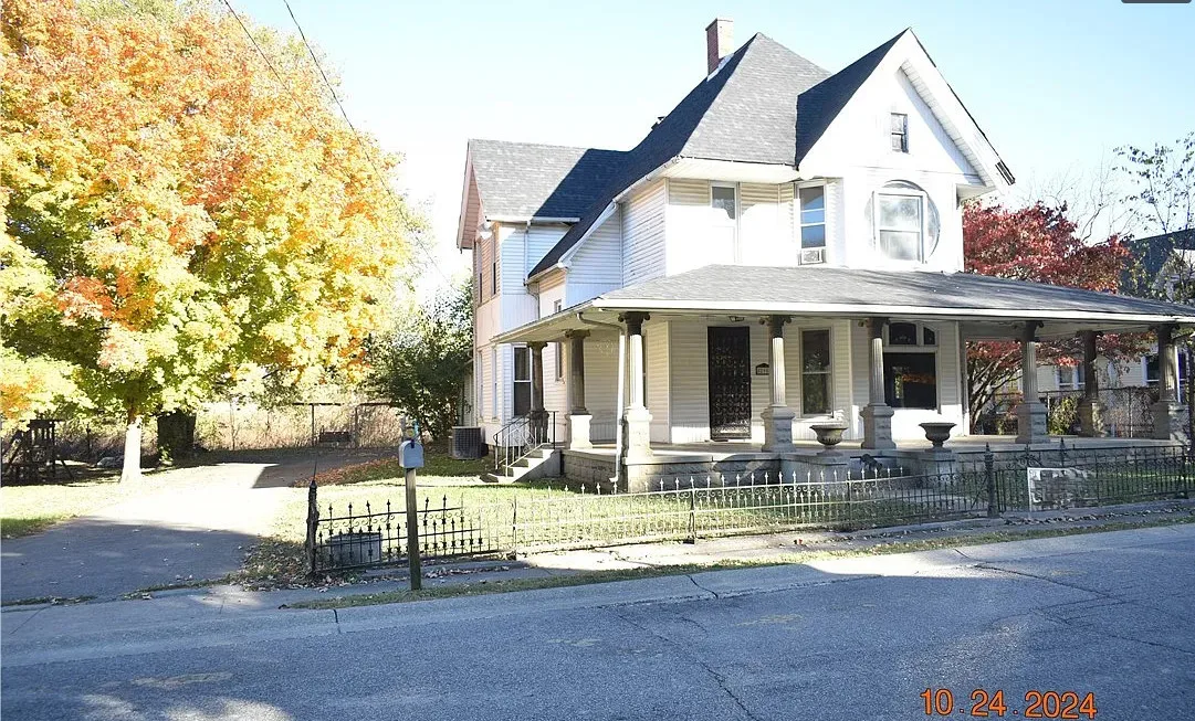 Look inside! George Barber House, Circa 1900 in Indiana