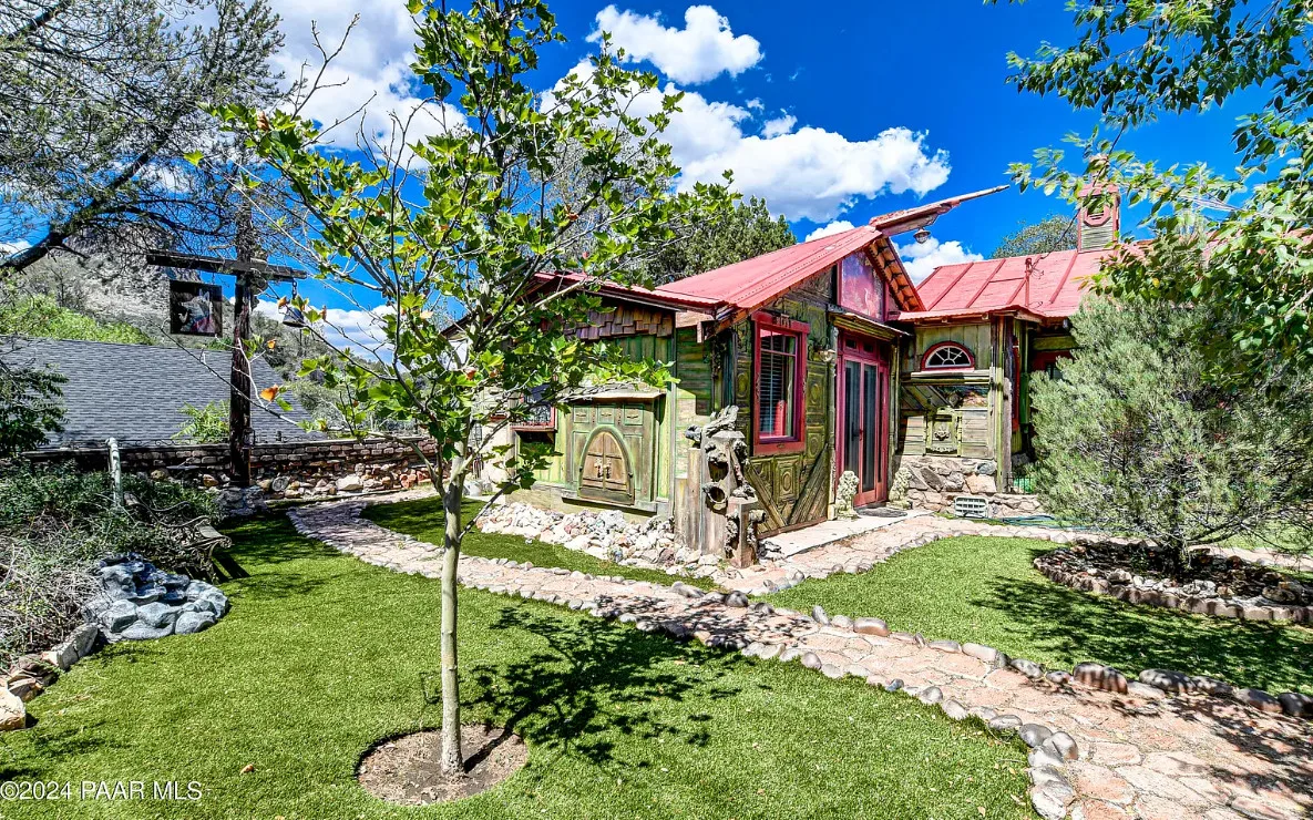 OMG! This is so cool! Circa 1956 in Arizona