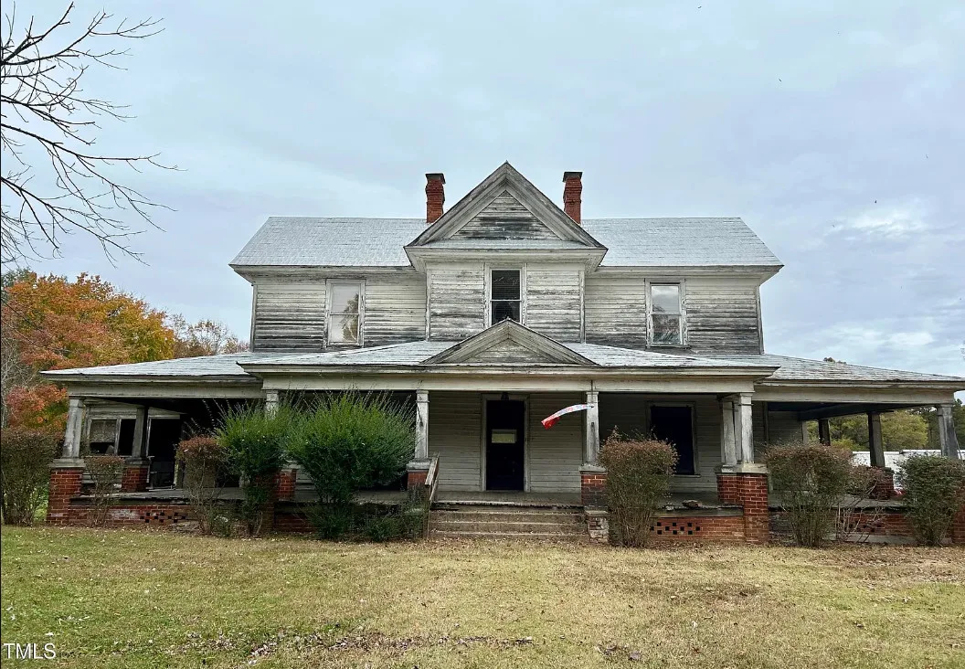 Porch goals! Circa 1924. Over one acre in North Carolina