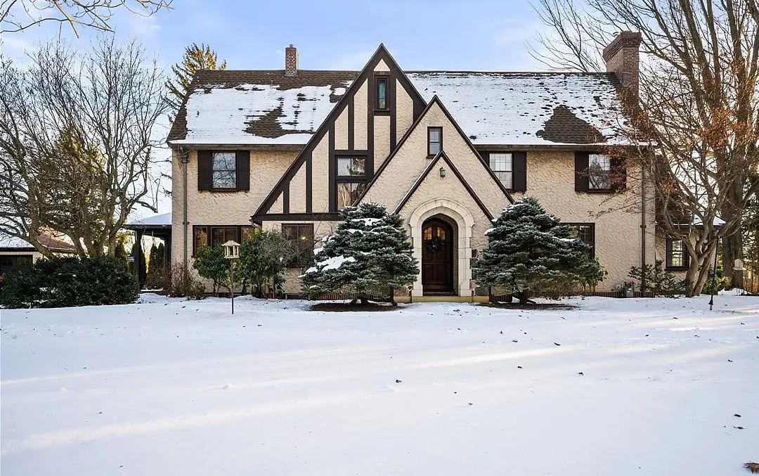 A lot of house for the money! Has a in-ground pool! Over an acre in New York. $414,900