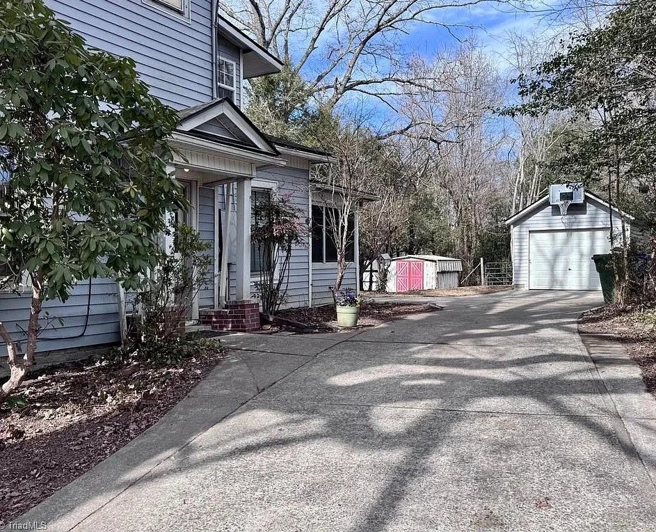 Mayberry! Circa 1915 in North Carolina. $215,000