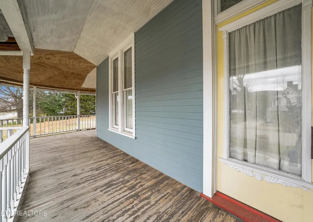 Nice porch! Circa 1900 in Tennessee. $275,000