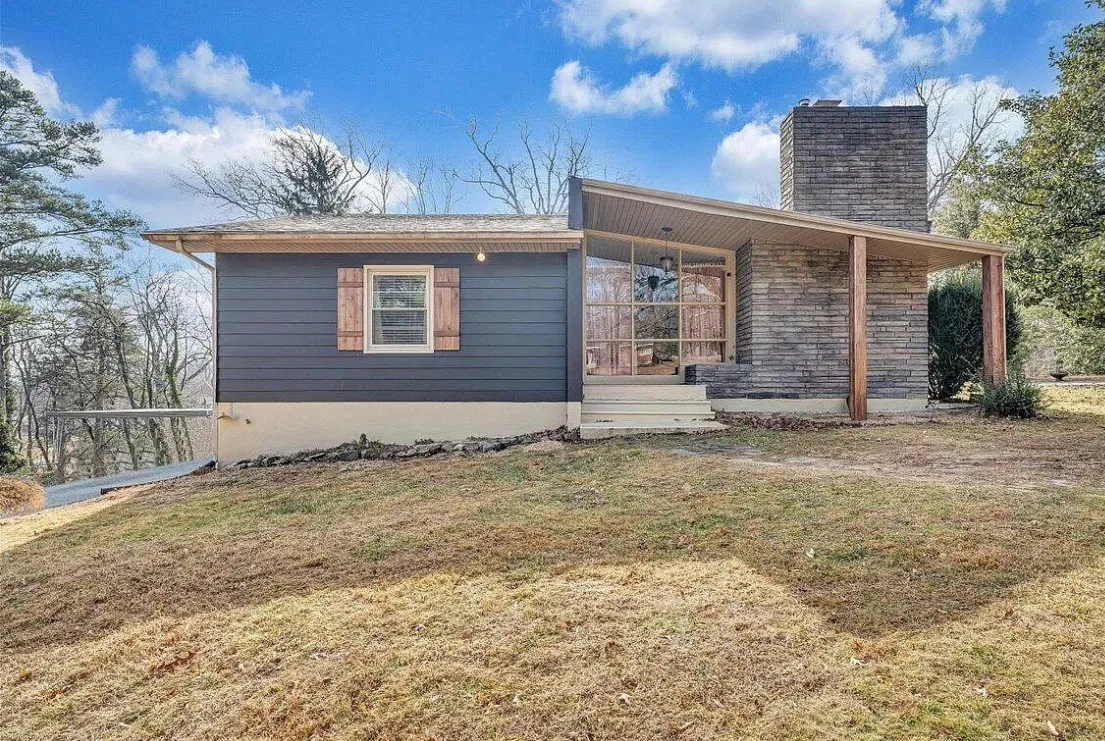 Has a pool! Nice basement! Circa 1952 in Virginia. $289,000