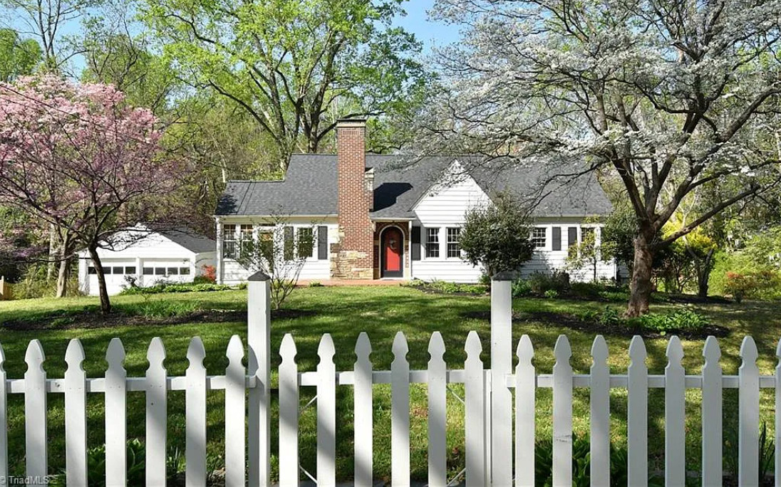 Pretty home! Nice curb appeal! Over an acre in North Carolina.